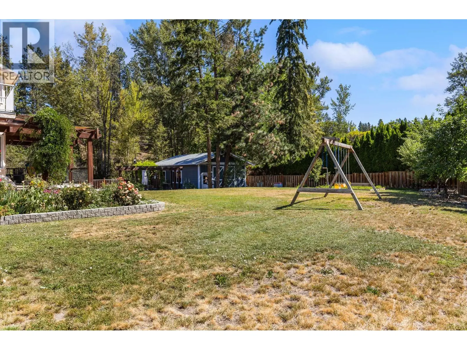 4015 Mahonia Drive. Kelowna, British Columbia