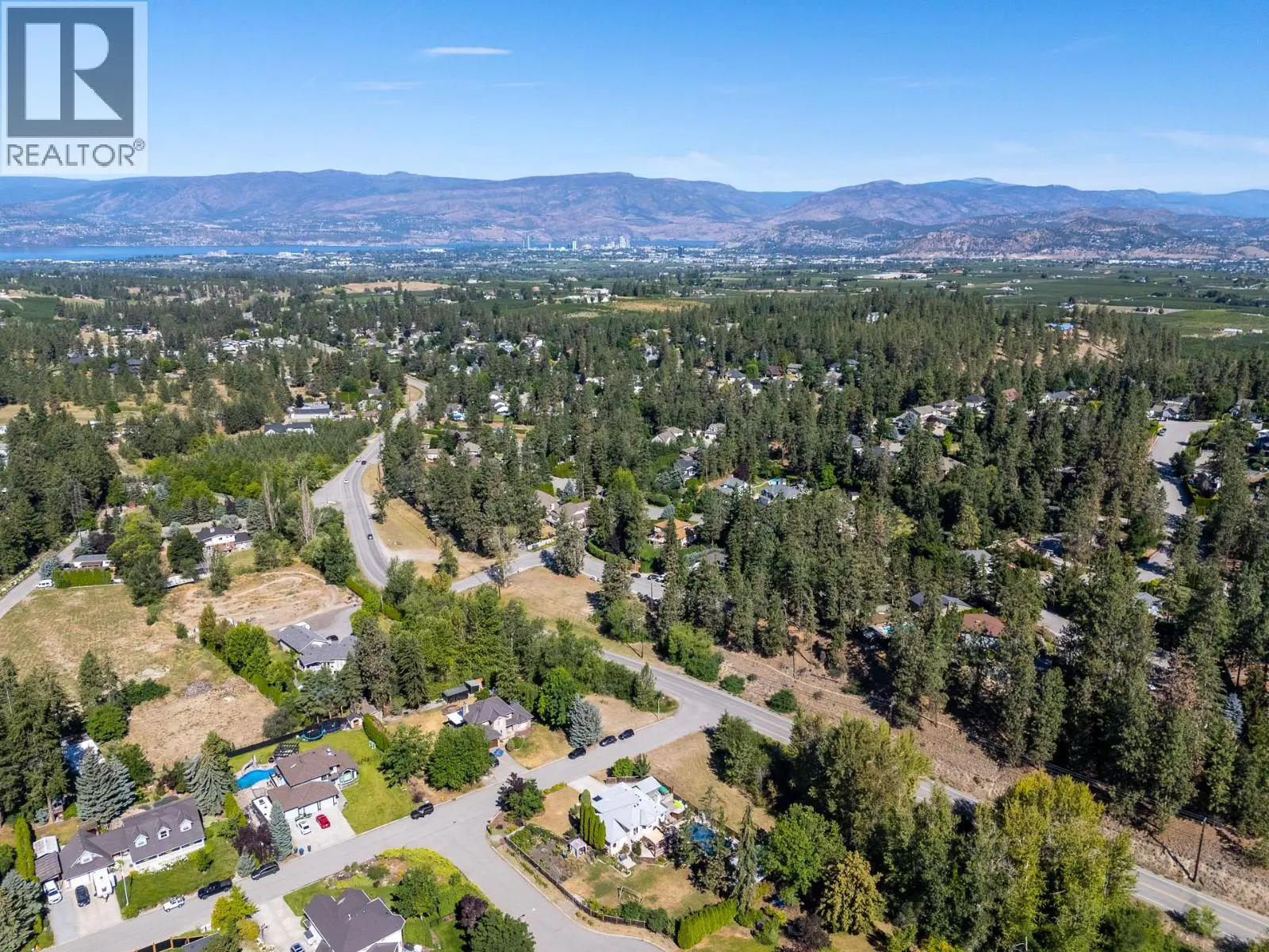 4015 Mahonia Drive. Kelowna, British Columbia