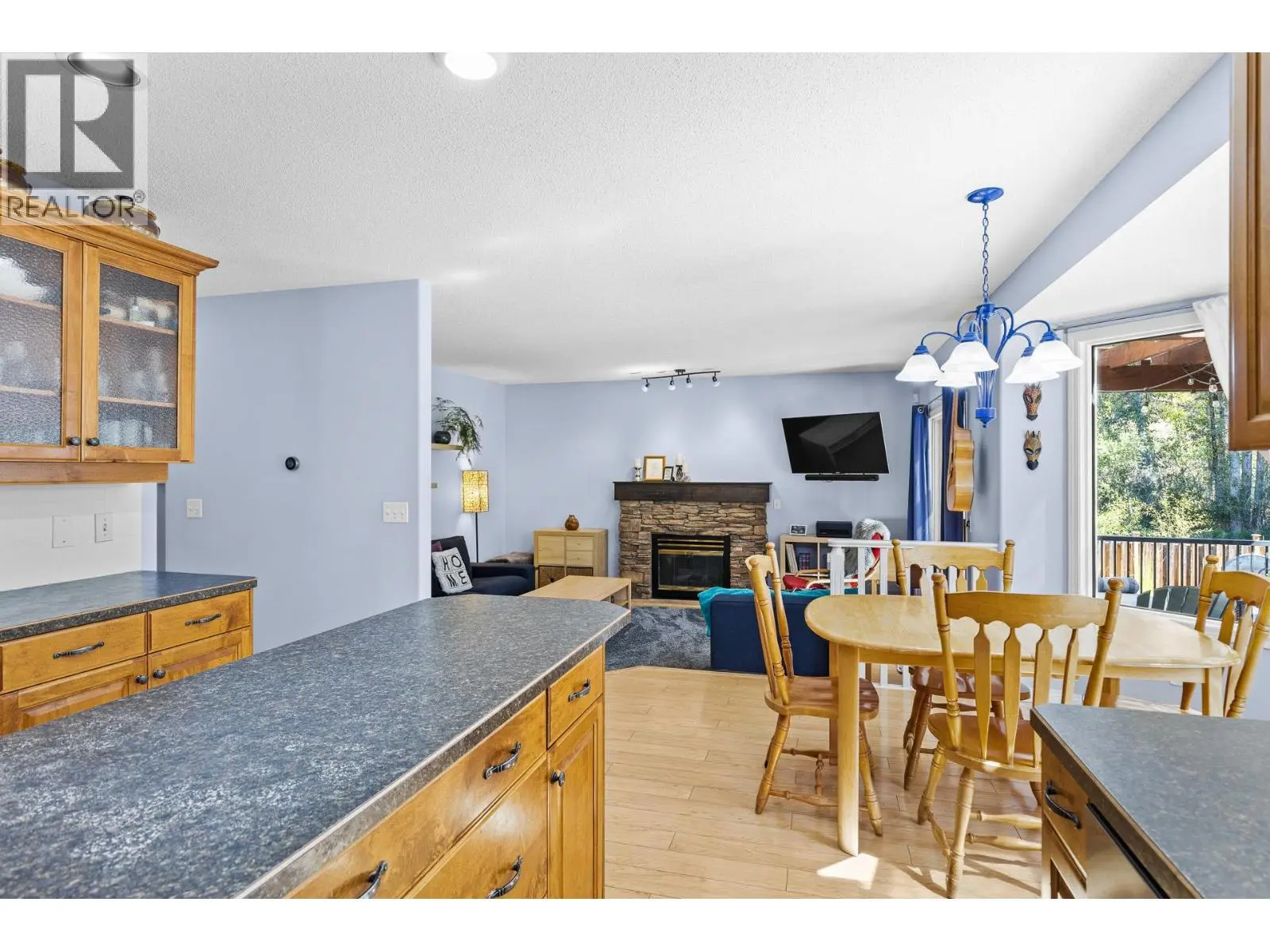 4015 Mahonia Drive. Kelowna, British Columbia