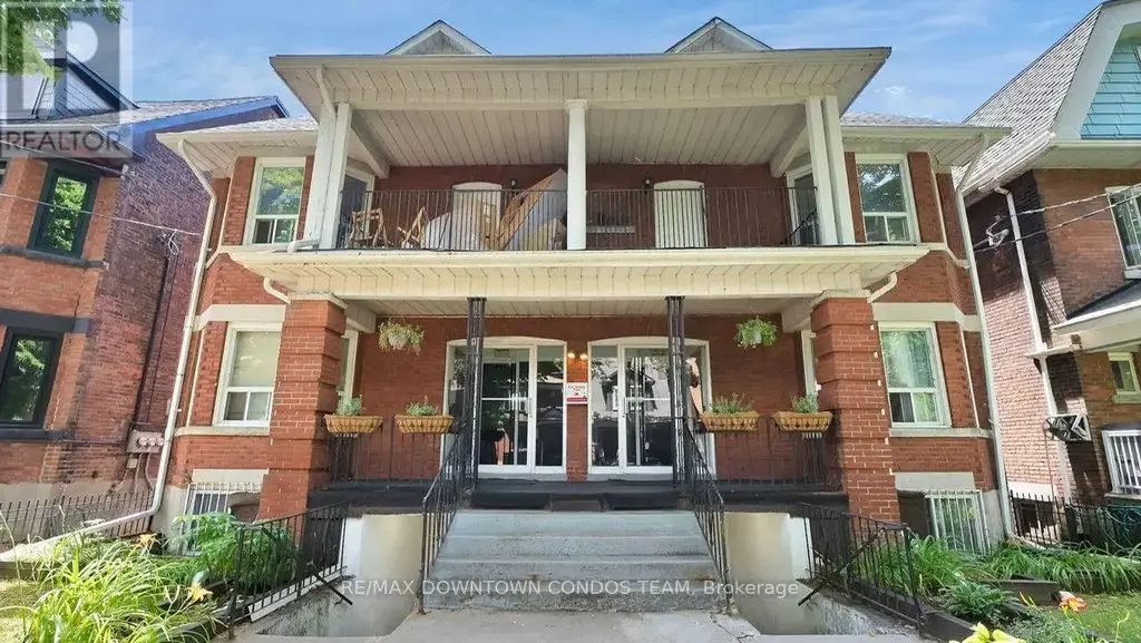 201 - 5 Thornburn Avenue, Toronto (South Parkdale)
