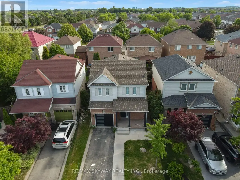 92 Charleswood Circle, Brampton (Fletcher's Meadow)