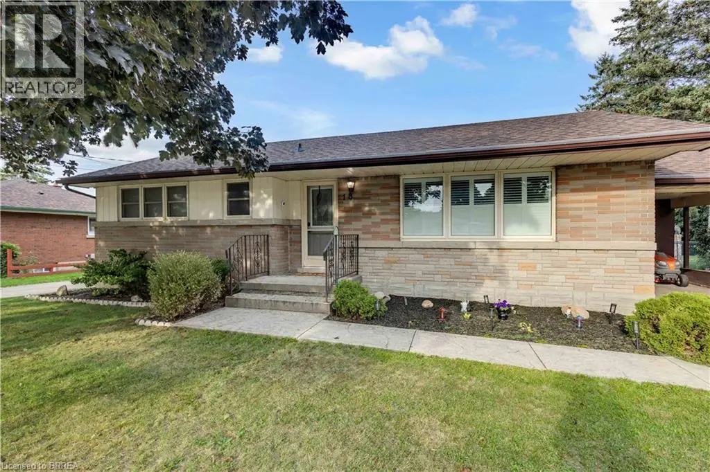 18 Kingsmount Crescent, Brantford