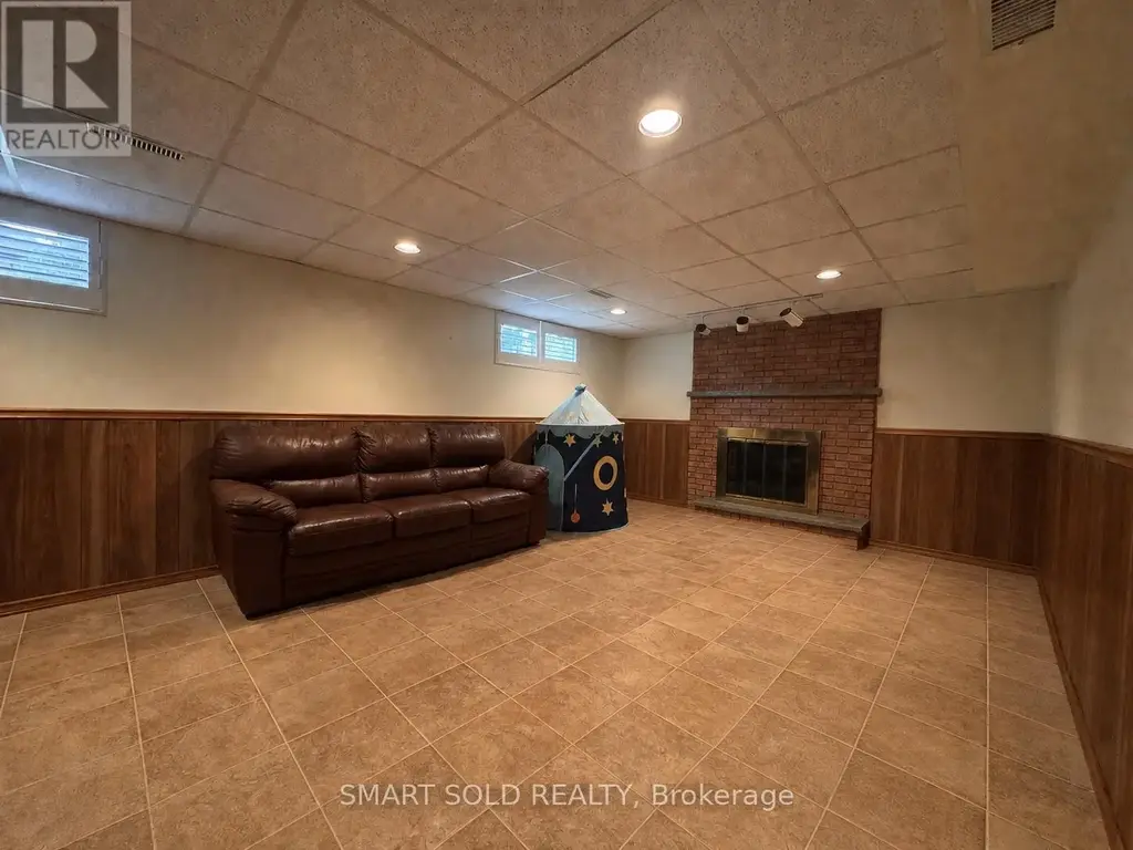 98 Sonmore Drive, Toronto (Agincourt South-Malvern West)