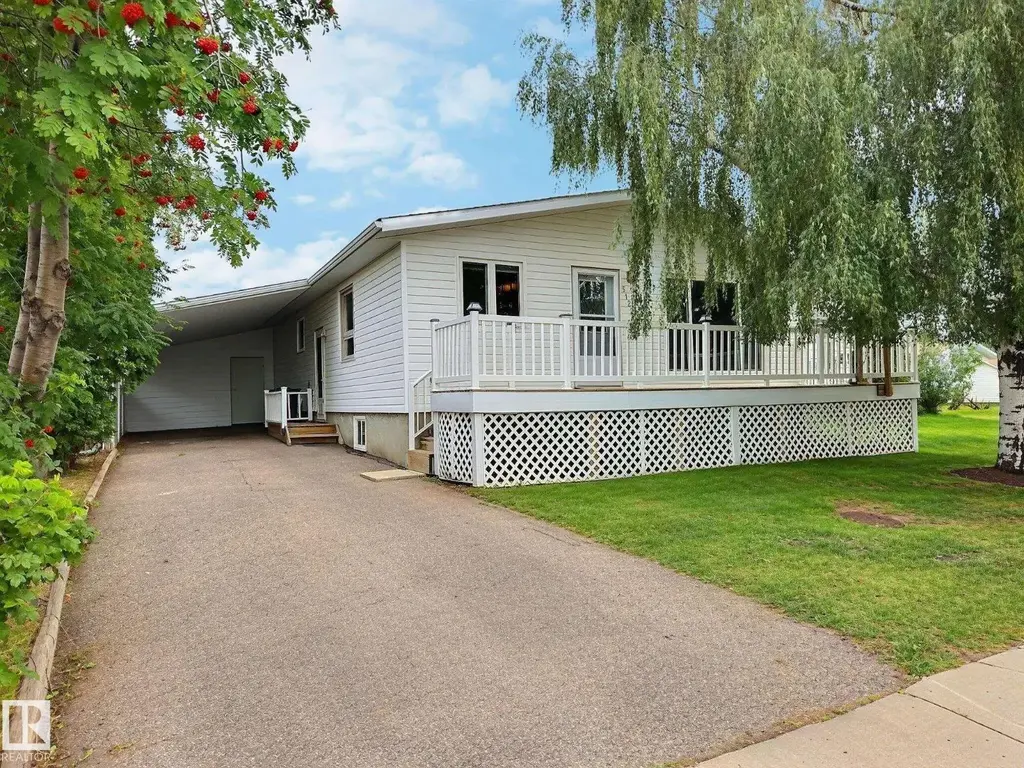 5122 46 Av, St. Paul Town