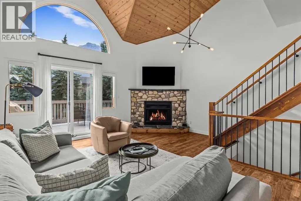 4, 822 5 Street, Canmore