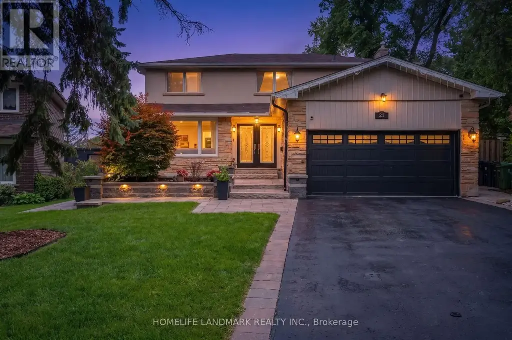 21 Bearwood Drive, Toronto (Edenbridge-Humber Valley)