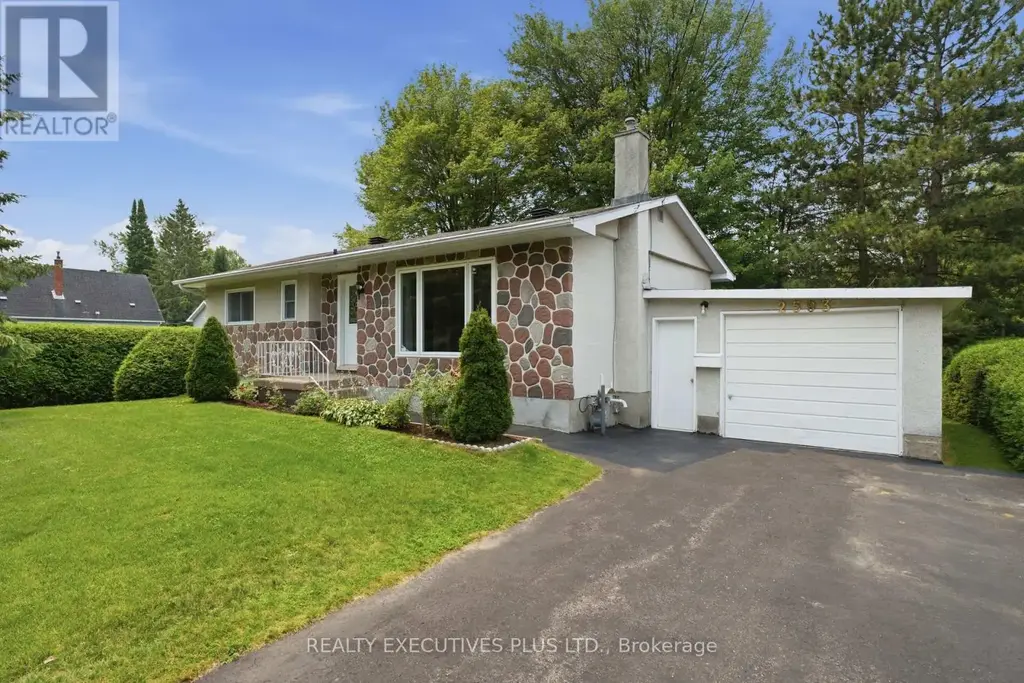 2593 Cleroux Crescent, Ottawa
