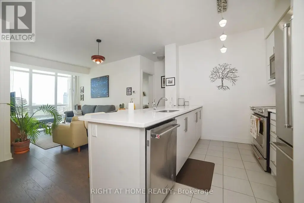 2106 - 825 Church Street, Toronto (Rosedale-Moore Park)