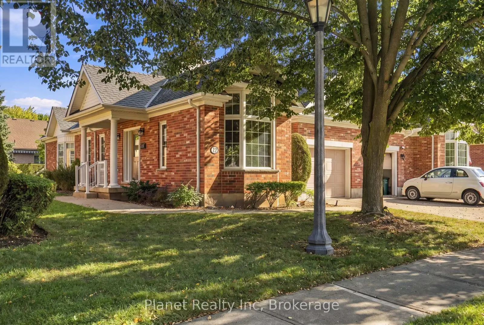 12 Amberwood Lane, Guelph (Village By The Arboretum)
