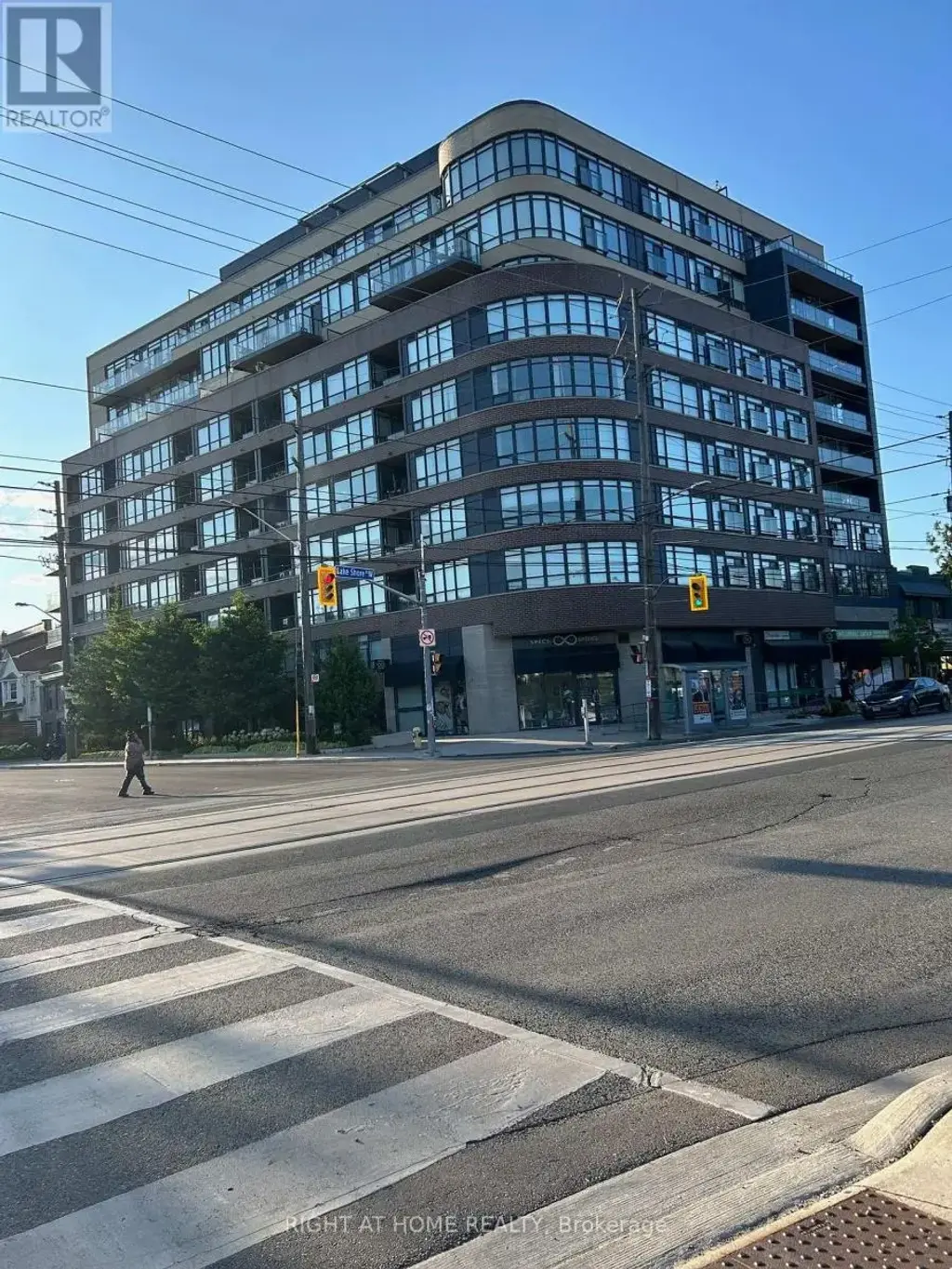 810 - 11 Superior Avenue, Toronto (Mimico)