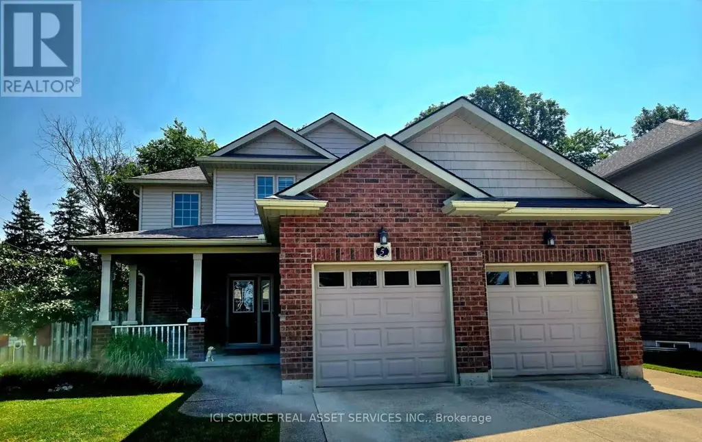 5 Fairfield Drive, Stratford