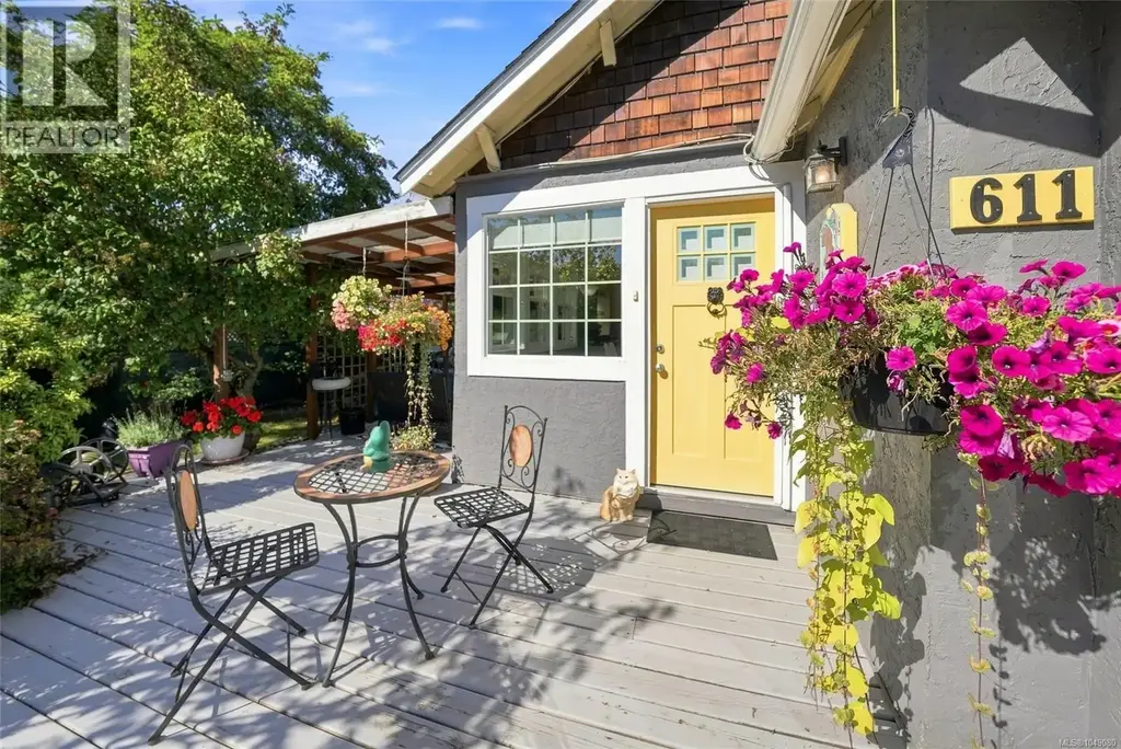 611 Pioneer Cres, Parksville