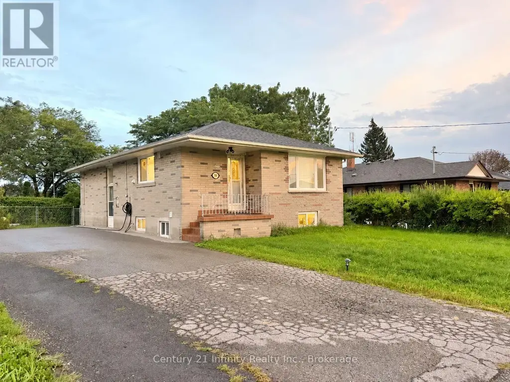 701 Maria Street, Whitby (Downtown Whitby)
