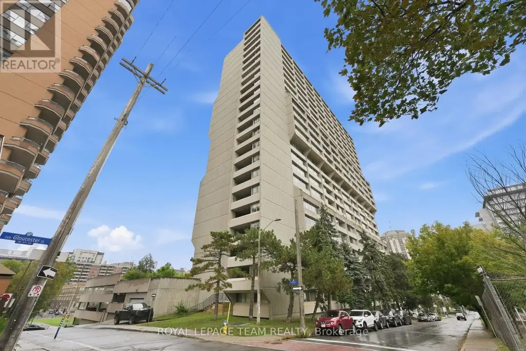 801 - 530 Laurier Avenue W, Ottawa