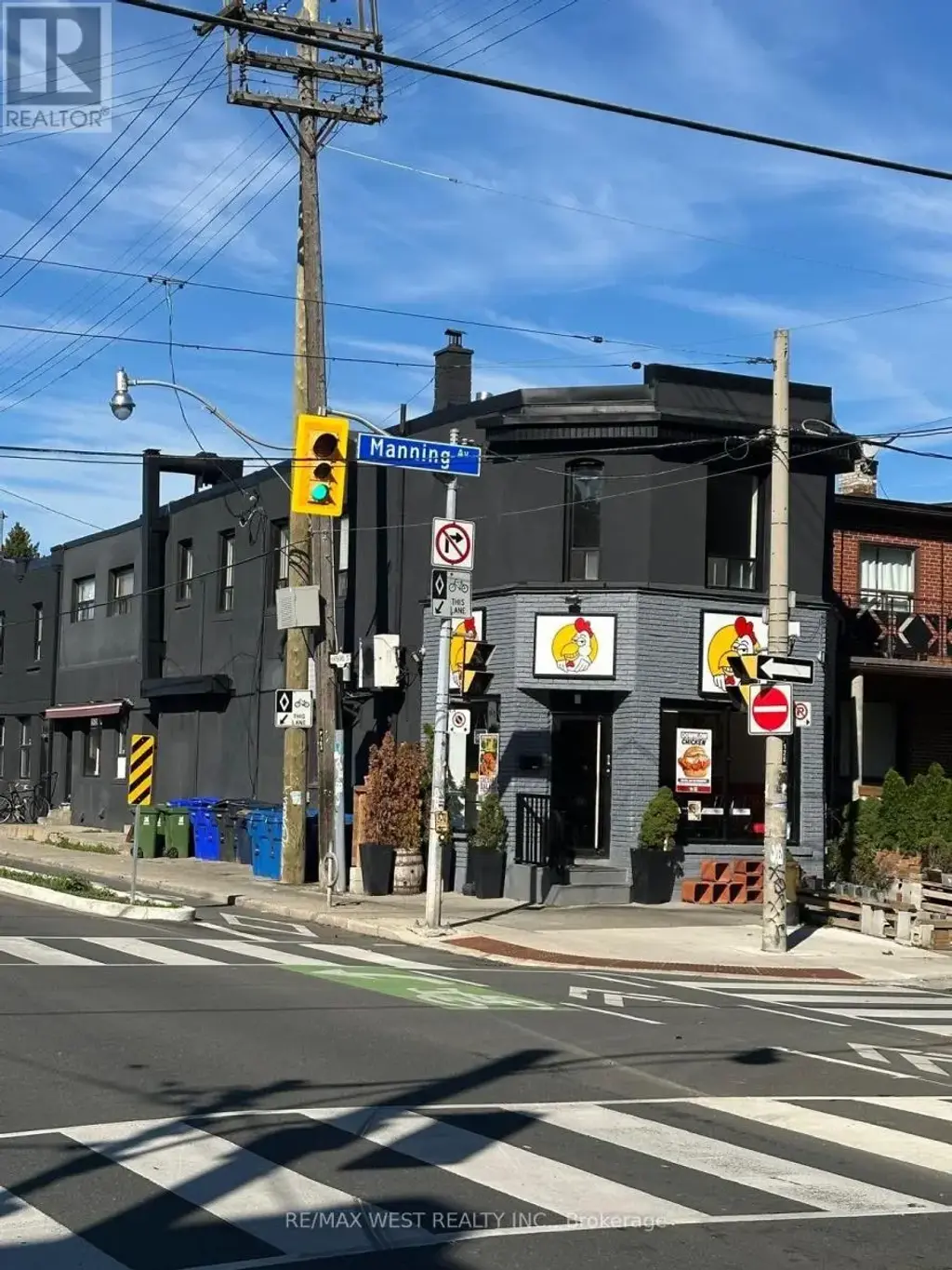 Second Floor Apt #1 - 290 Harbord Street, Toronto (Palmerston-Little Italy)