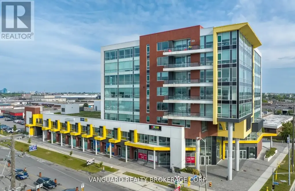 101 - 1275 Finch Avenue W, Toronto (York University Heights)