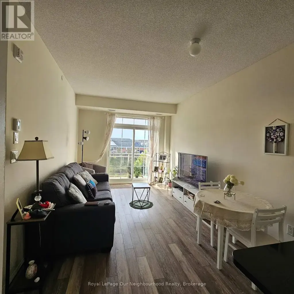 411 - 80 Aspen Springs Drive, Clarington (Bowmanville)