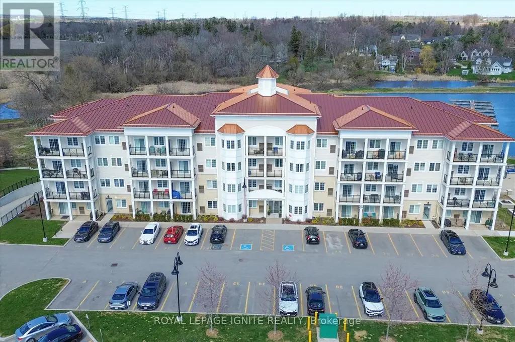 215 - 80 Shipway Avenue, Clarington (Newcastle)