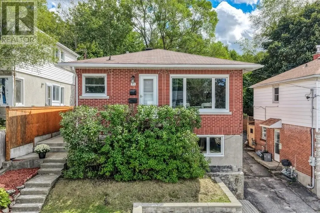 95 Hyland Drive, Sudbury