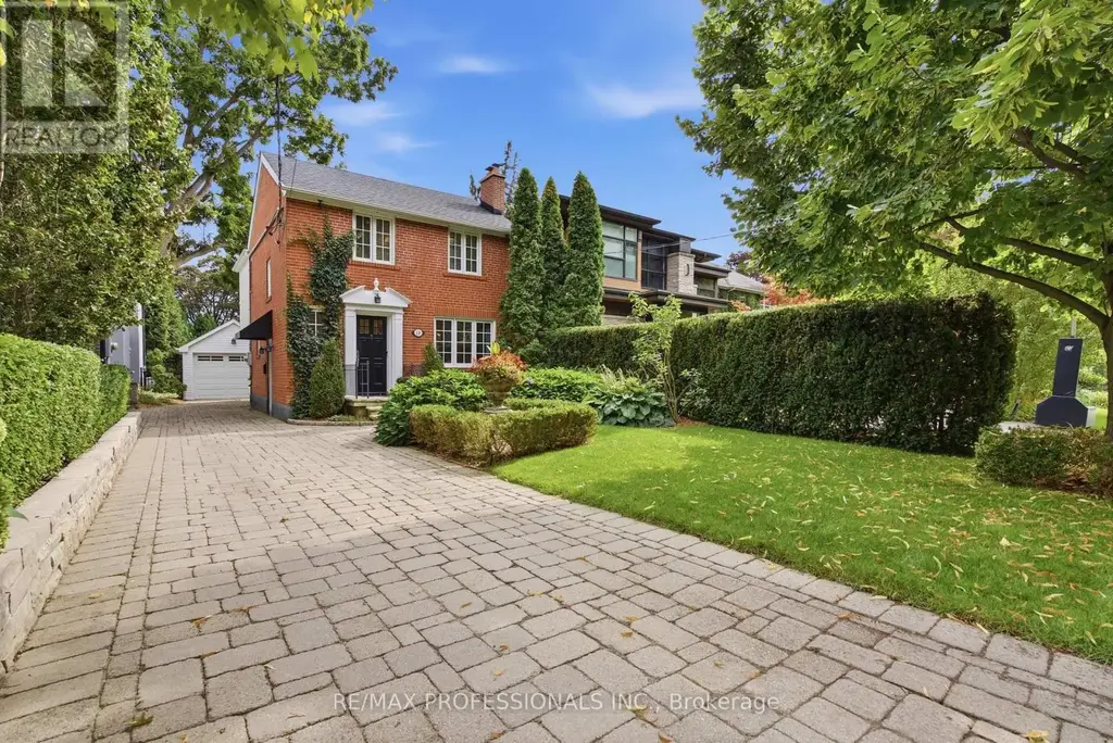 19 Langmuir Crescent, Toronto (Lambton Baby Point)