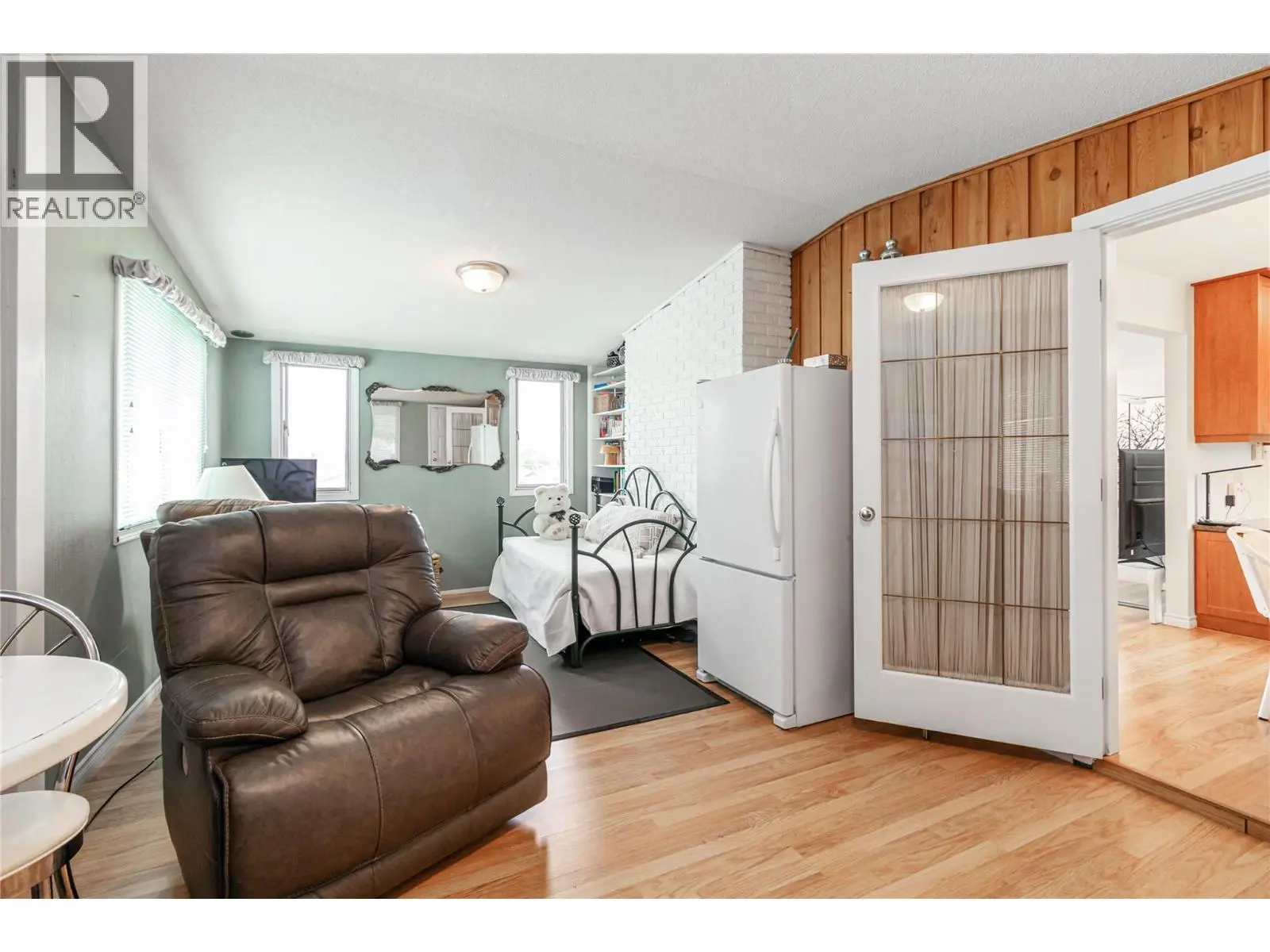 285 Dell Road. Kelowna, British Columbia