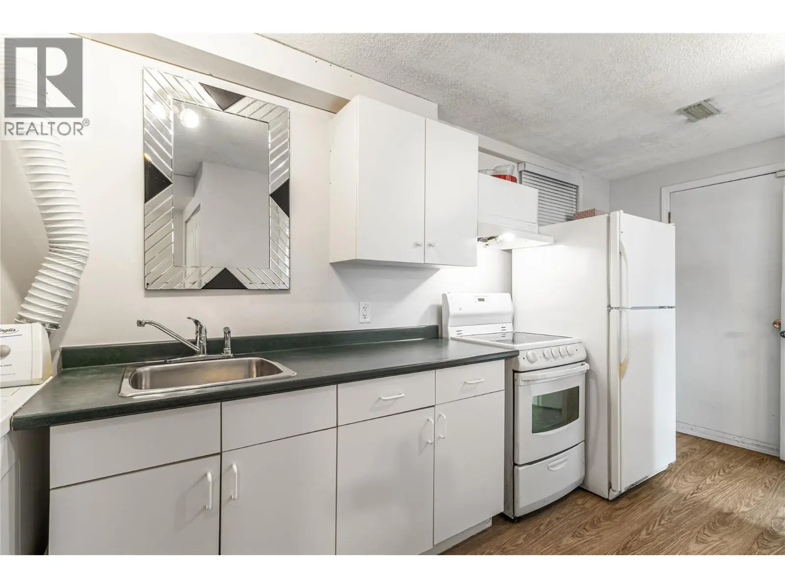 285 Dell Road. Kelowna, British Columbia