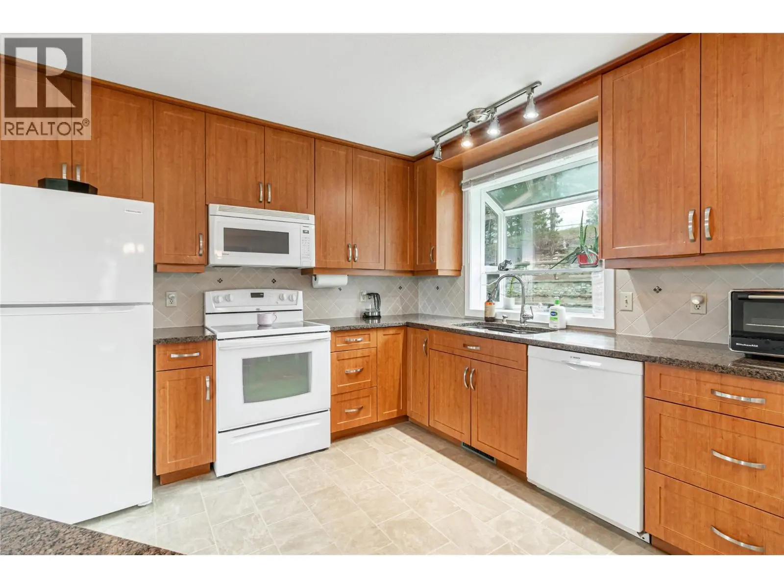 285 Dell Road. Kelowna, British Columbia