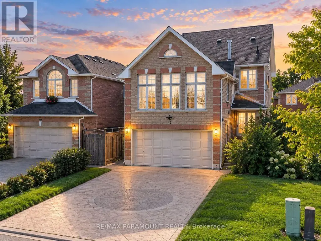 42 Ripley Crescent, Brampton (Fletcher's West)