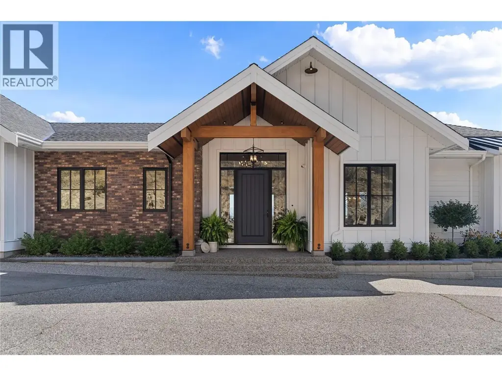 902 Lloyd Jones Drive, West Kelowna