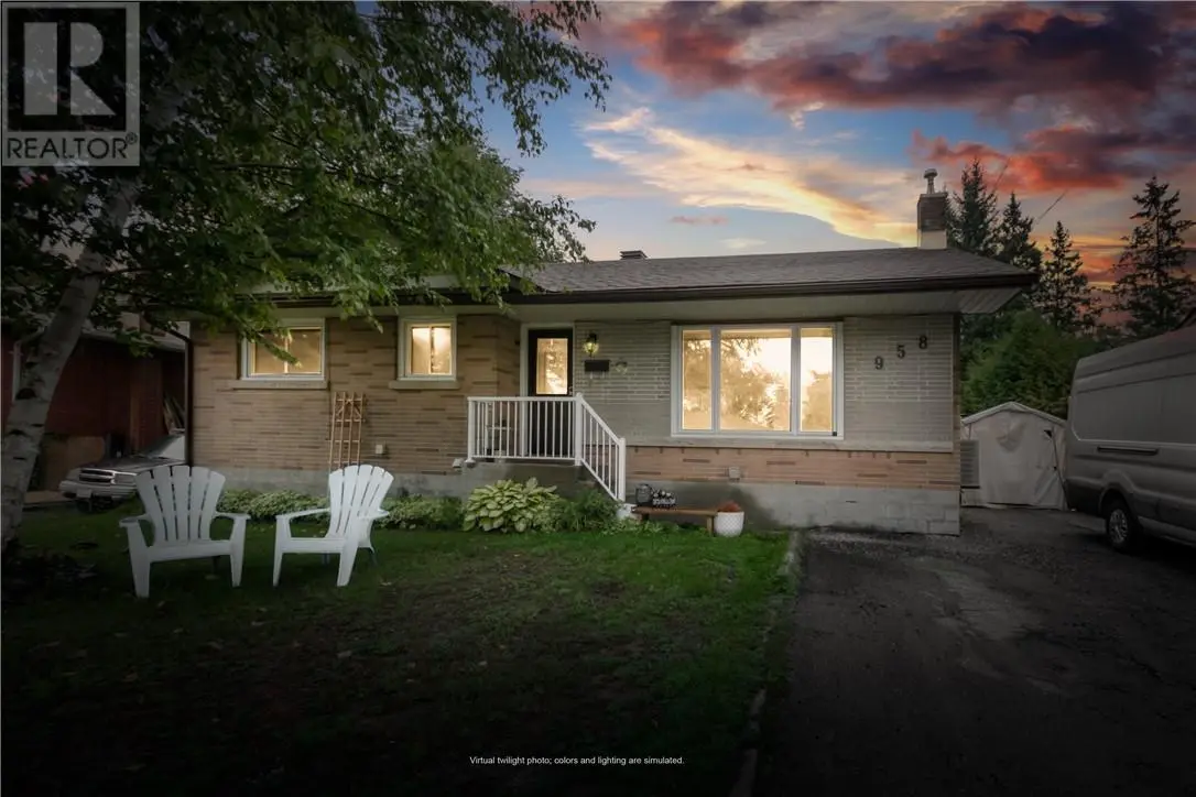 958 Auger Avenue, Sudbury