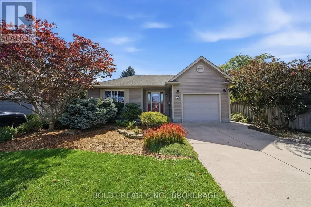 255 Sullivan Avenue, Thorold (Confederation Heights)