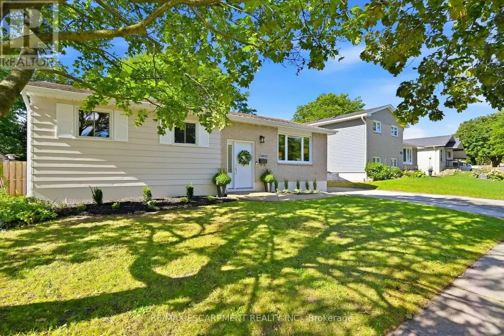 2120 Cavendish Drive, Burlington (Brant Hills)