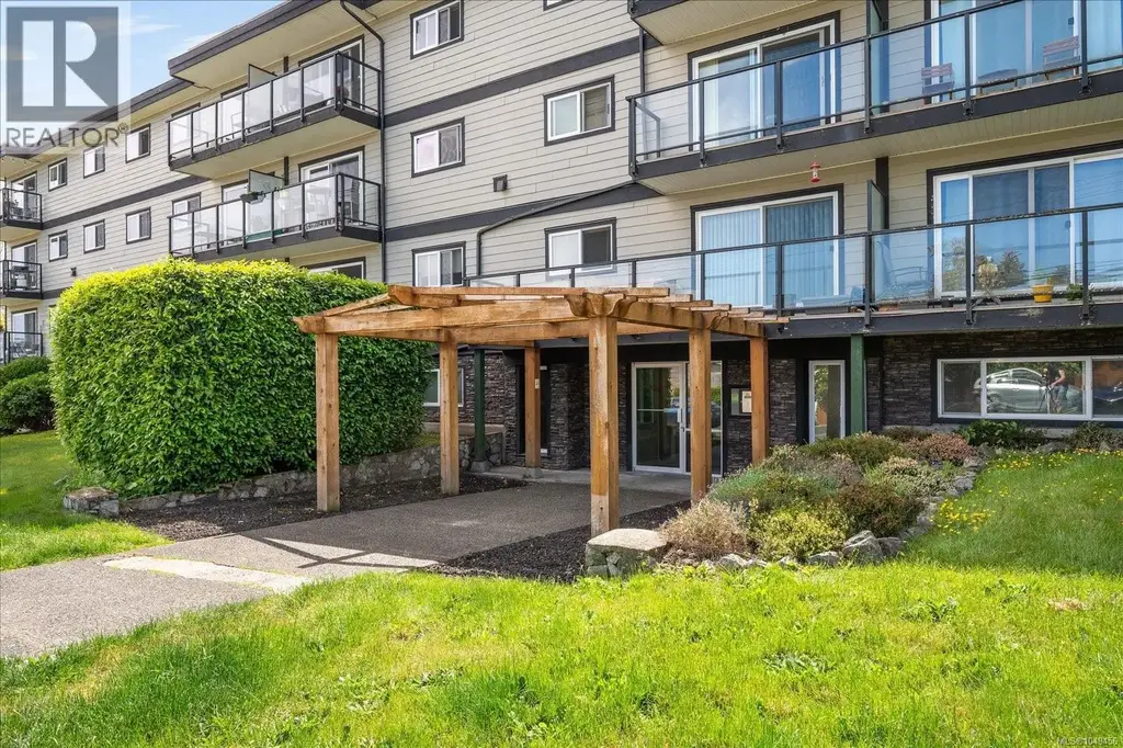 112 218 Bayview Ave, Ladysmith