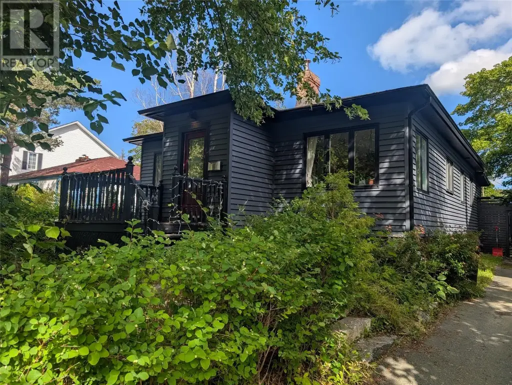 6 Elm Place, St. John's