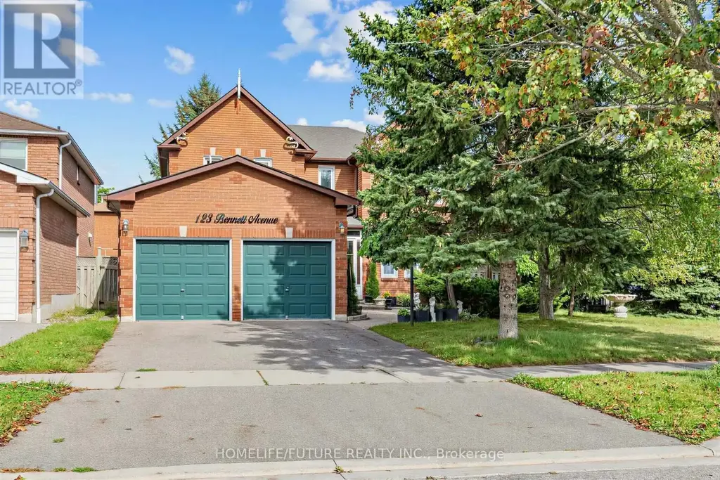 123 Bennett Avenue, Ajax (Central)