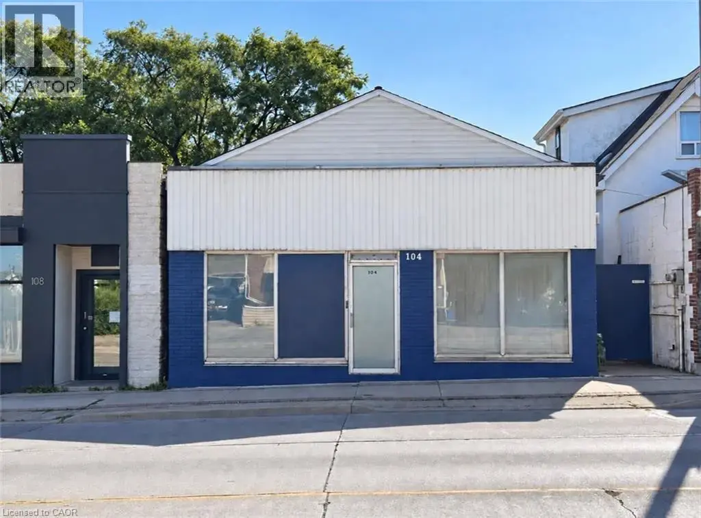 104 Parkdale Avenue N, Hamilton