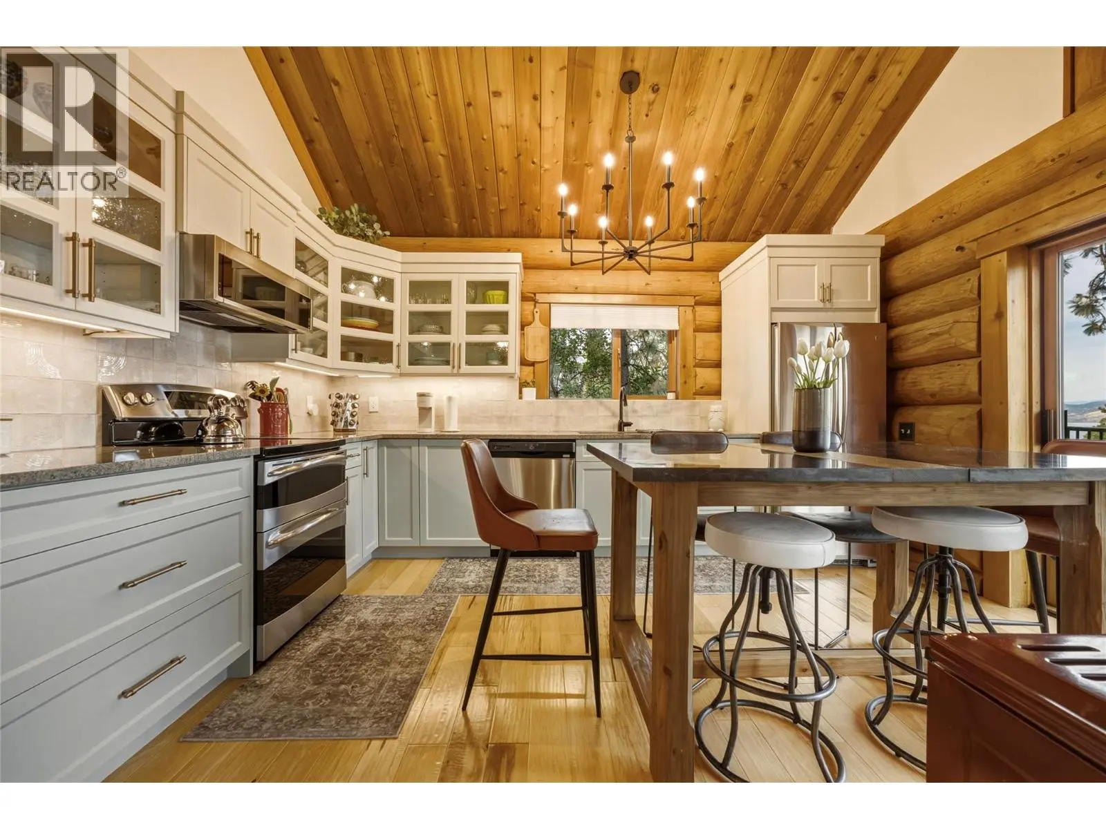 1934 Paly Road. Kelowna, British Columbia