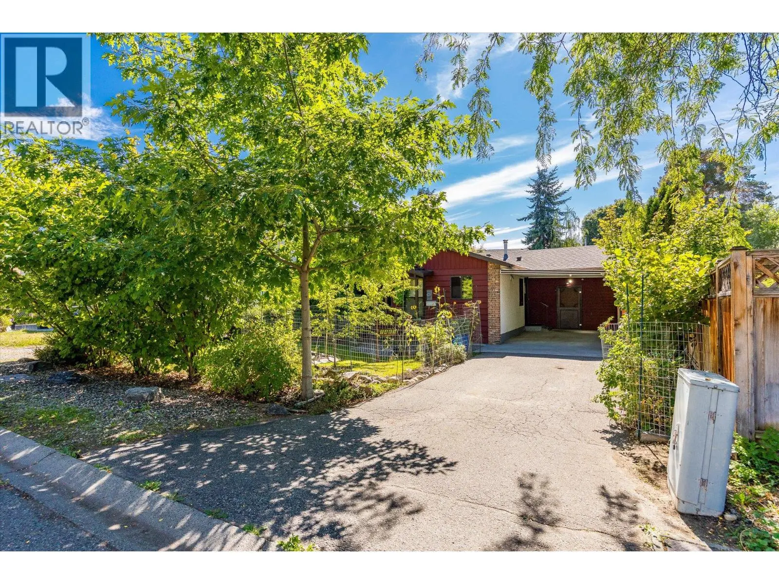 1485 Leaside Avenue. Kelowna, British Columbia