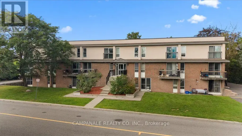 2176 Blossom Drive, Ottawa