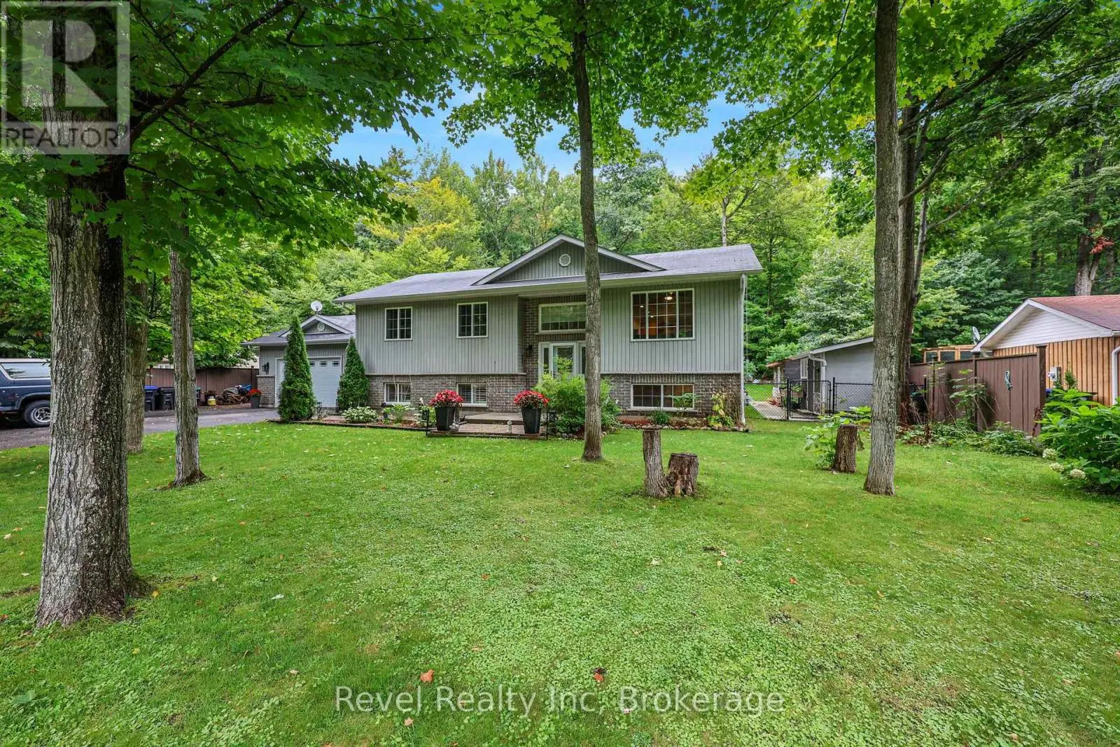117 Desroches Trail, Tiny