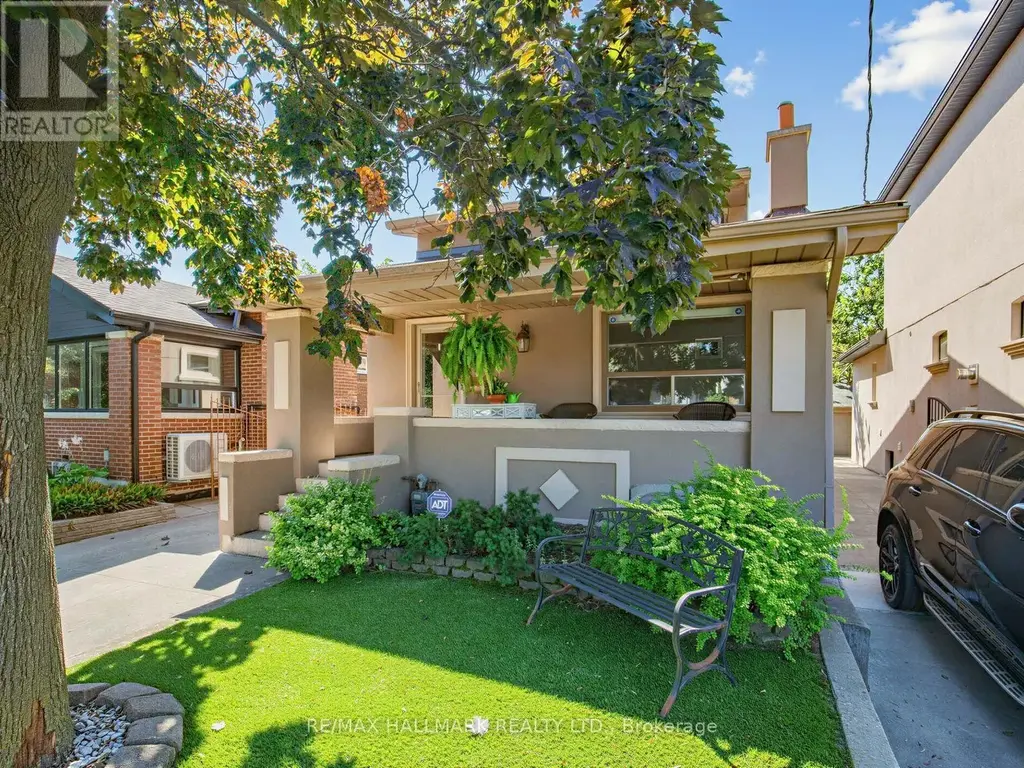 297 Strathmore Boulevard, Toronto (Danforth)