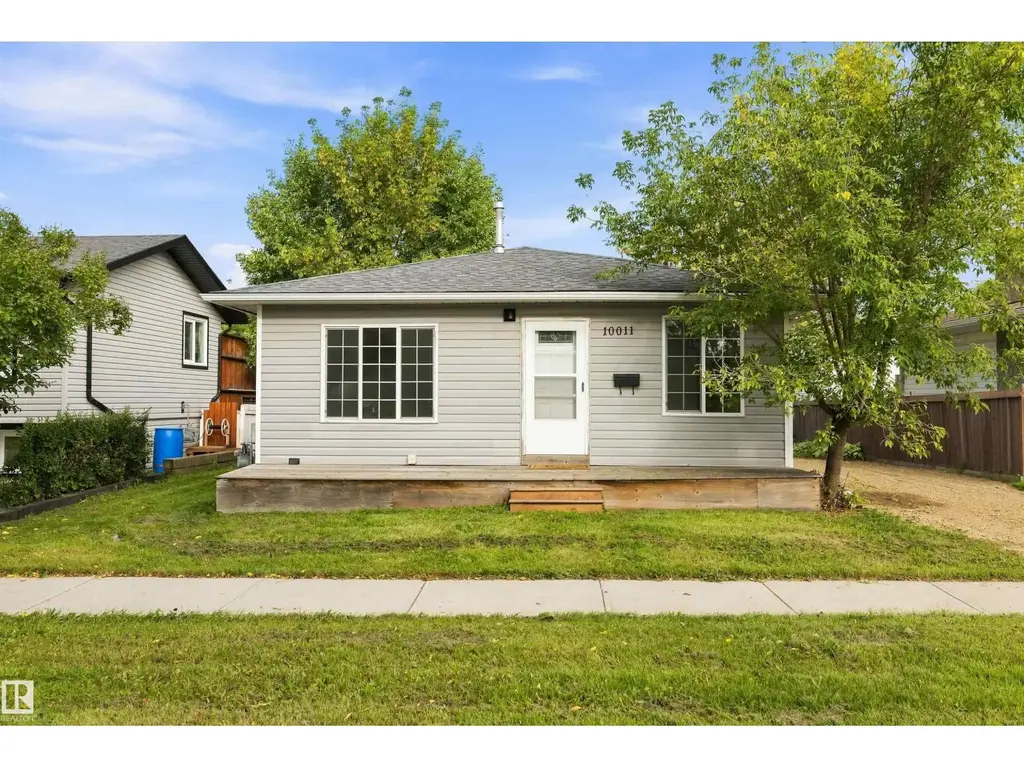 10011 105 St, Morinville