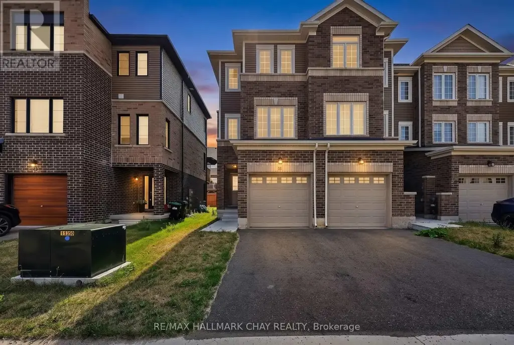 11 Pumpkin Corner Crescent, Barrie