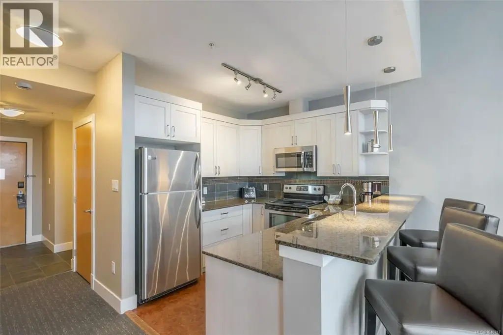 303a 181 Beachside Dr, Parksville
