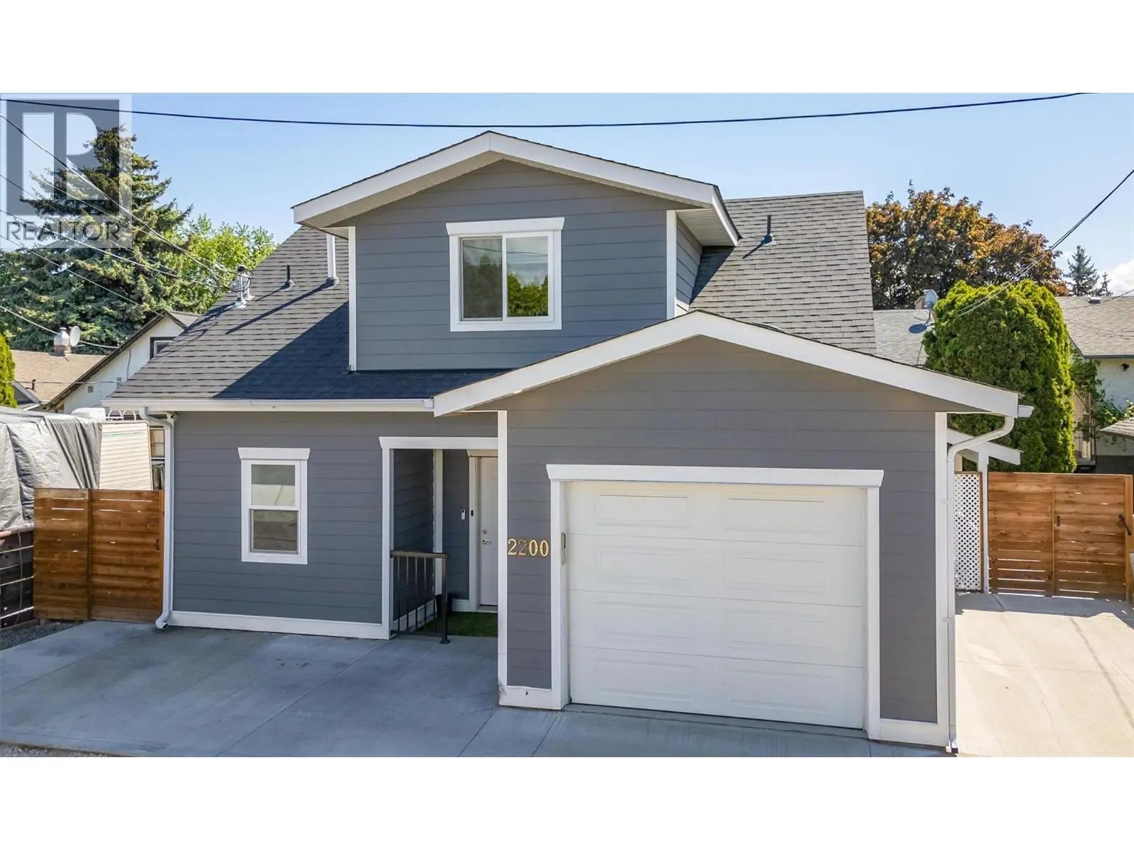 2202 Aberdeen Street. Kelowna, British Columbia