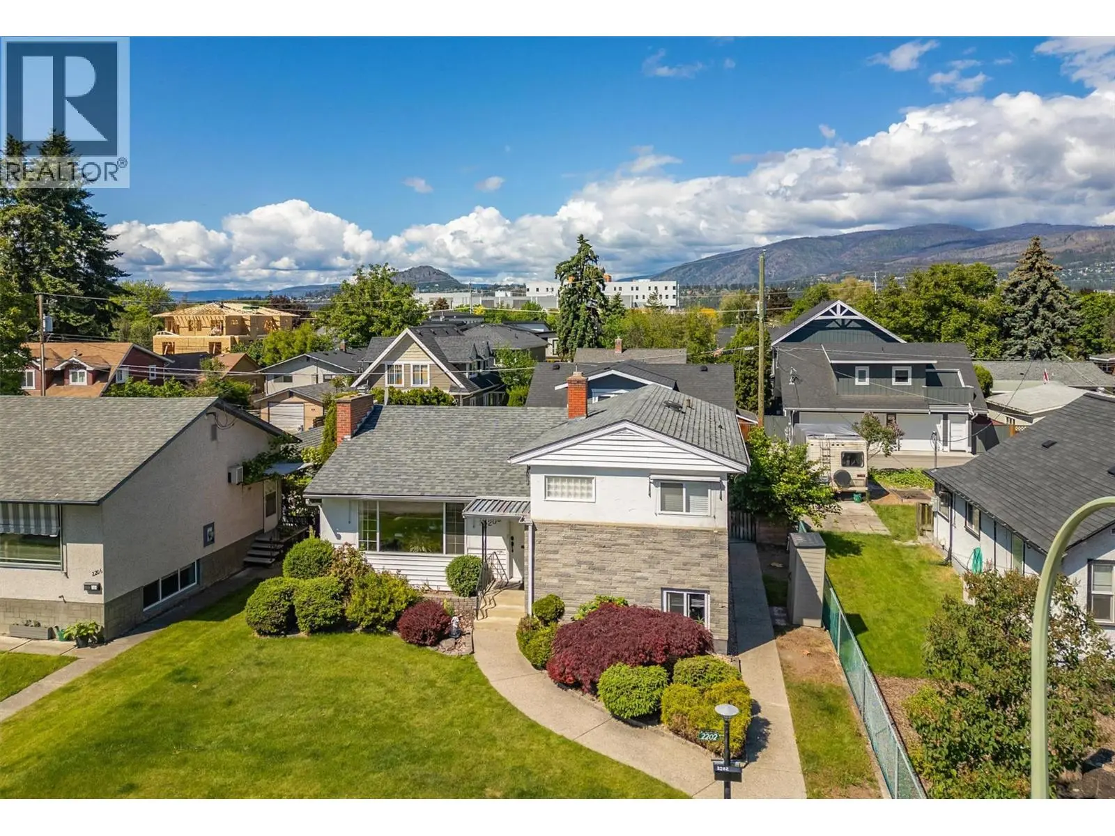 2202 Aberdeen Street. Kelowna, British Columbia