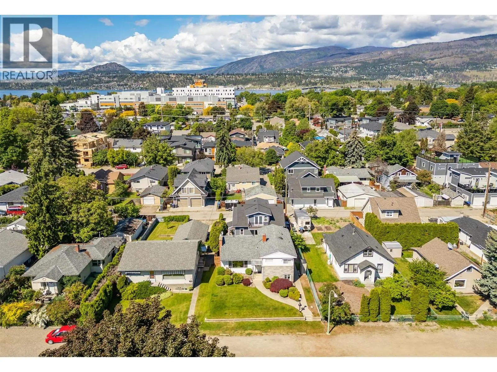 2202 Aberdeen Street. Kelowna, British Columbia