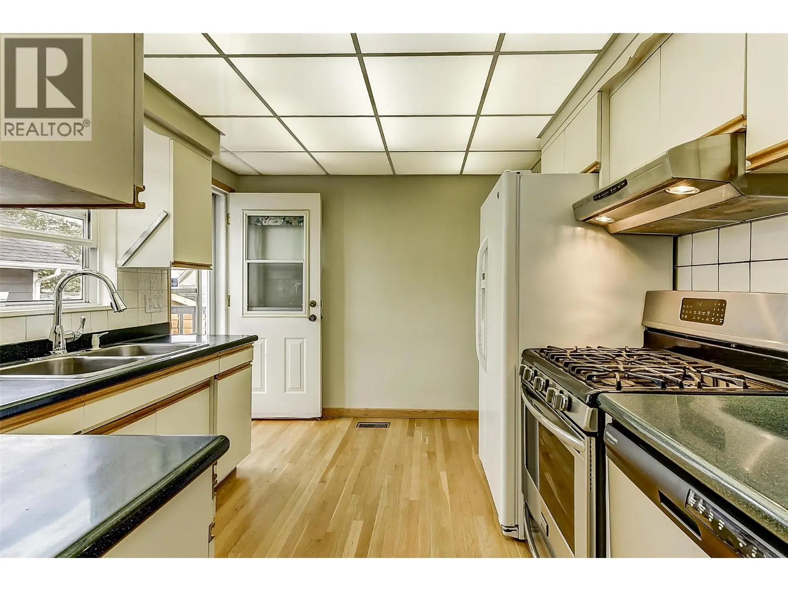 2202 Aberdeen Street. Kelowna, British Columbia