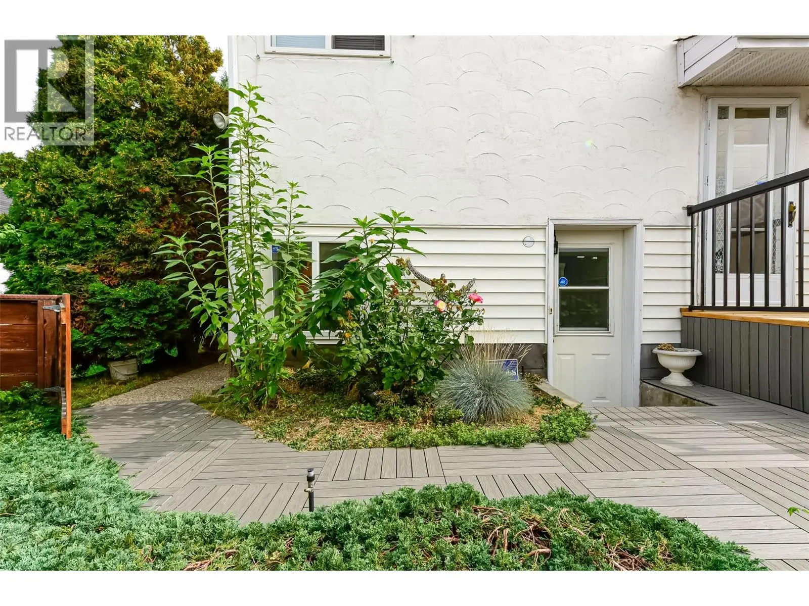 2202 Aberdeen Street. Kelowna, British Columbia