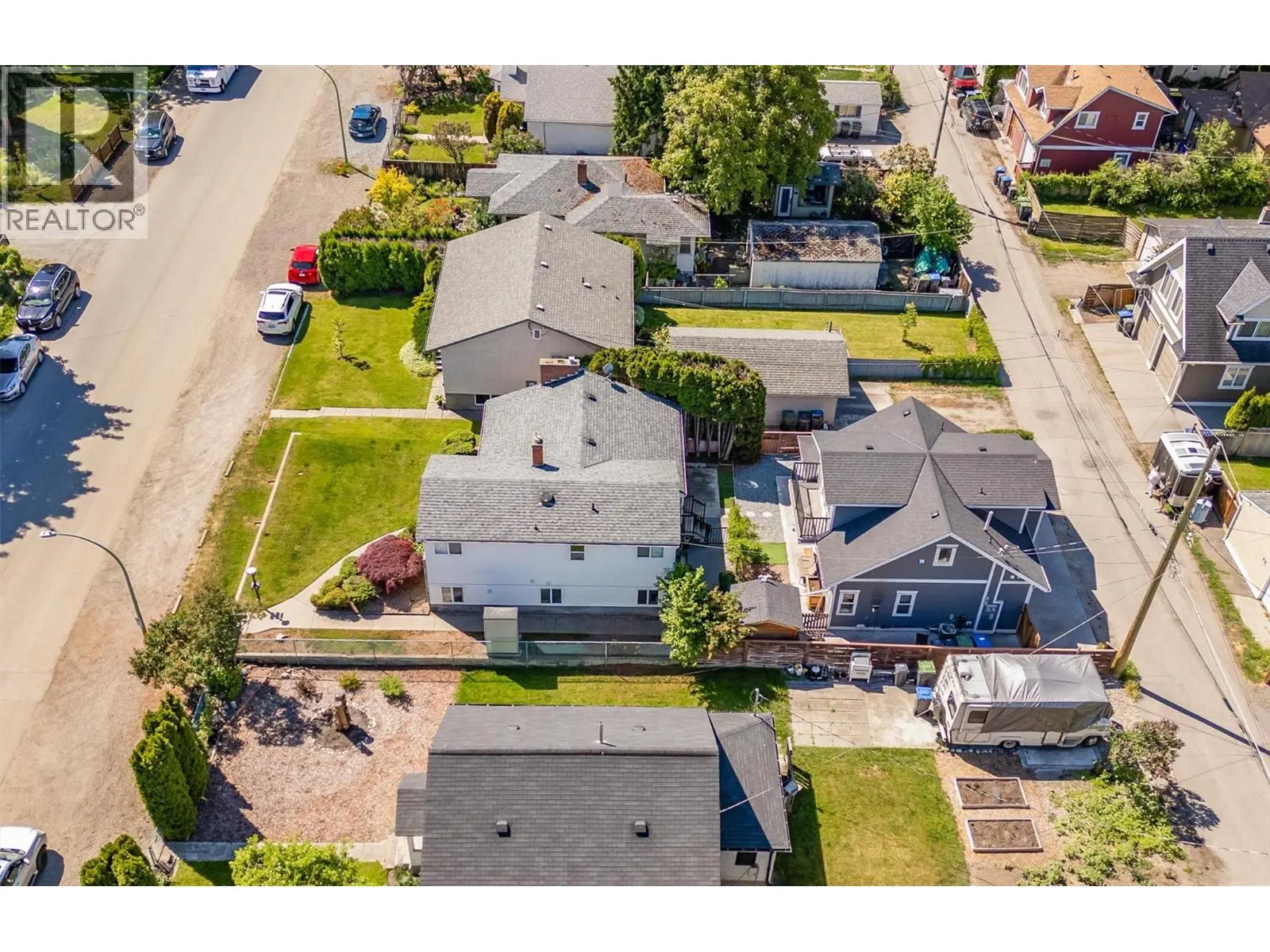 2202 Aberdeen Street. Kelowna, British Columbia